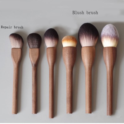 1Pc European Vintage Wood Handle Makeup Brush Set High Quality Loose Powder Blush Foundation Brush Super Soft Theatre Makeup